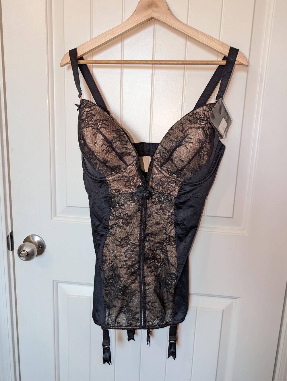 NWT Gossard VIP Retrolution Slip 36DD Black/Nude